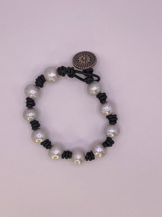 Leather and Pearl Bracelet