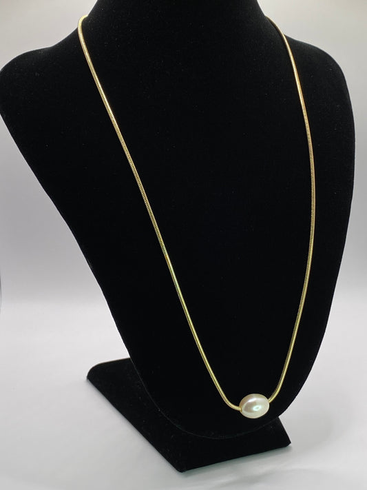 Pearl Pendant Necklace