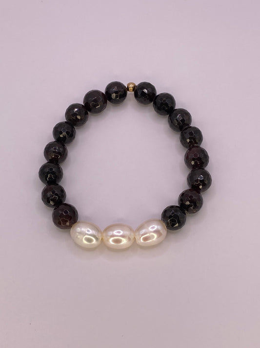 Garnet Bracelet with Pearls
