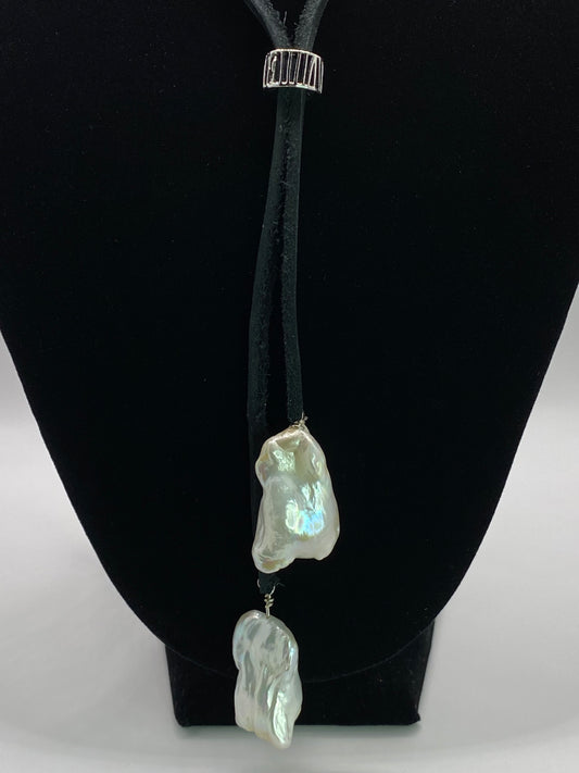 Baroque Pearl Leather Necklace