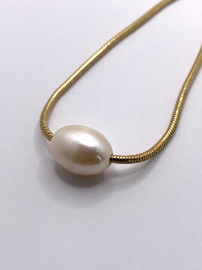 Pearl Pendant Necklace